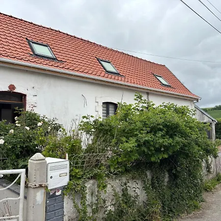 Holiday home Maison Entre Terre Et