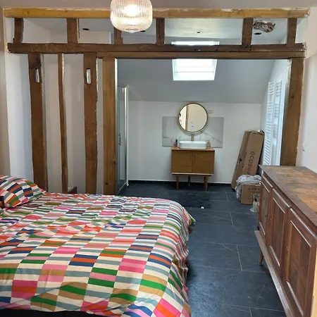 Holiday home Maison Entre Terre Et *